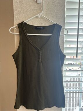 MeroKeety Olive Ribbed V-Neck Tank Top